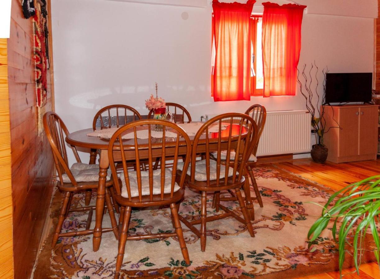 Apartmani Beslic Kremna Exterior foto