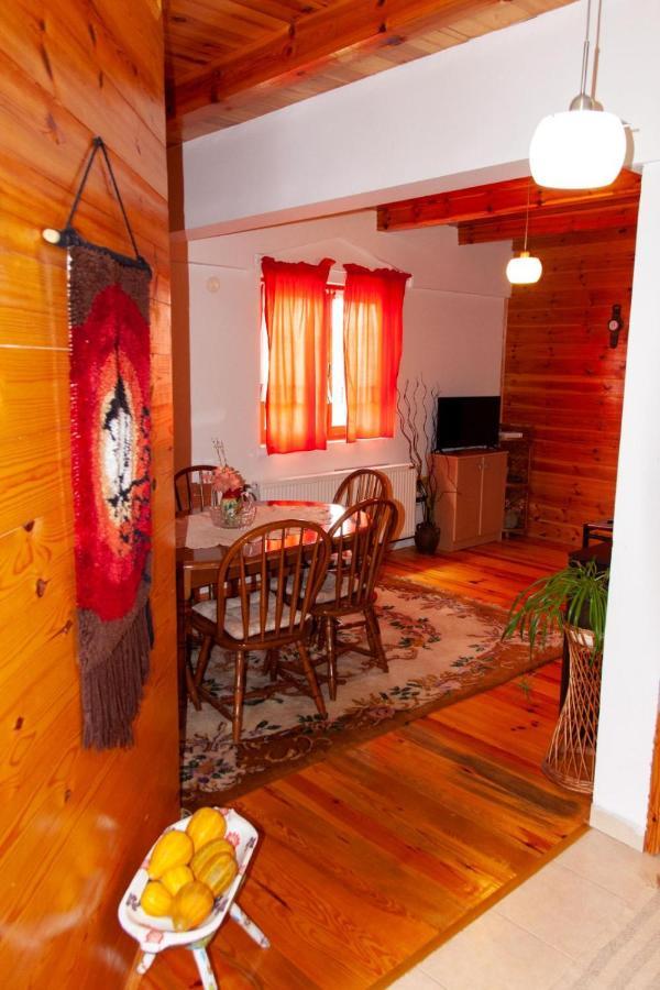 Apartmani Beslic Kremna Exterior foto