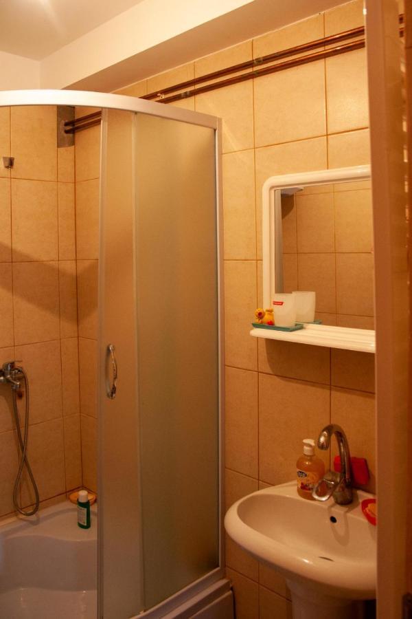 Apartmani Beslic Kremna Exterior foto
